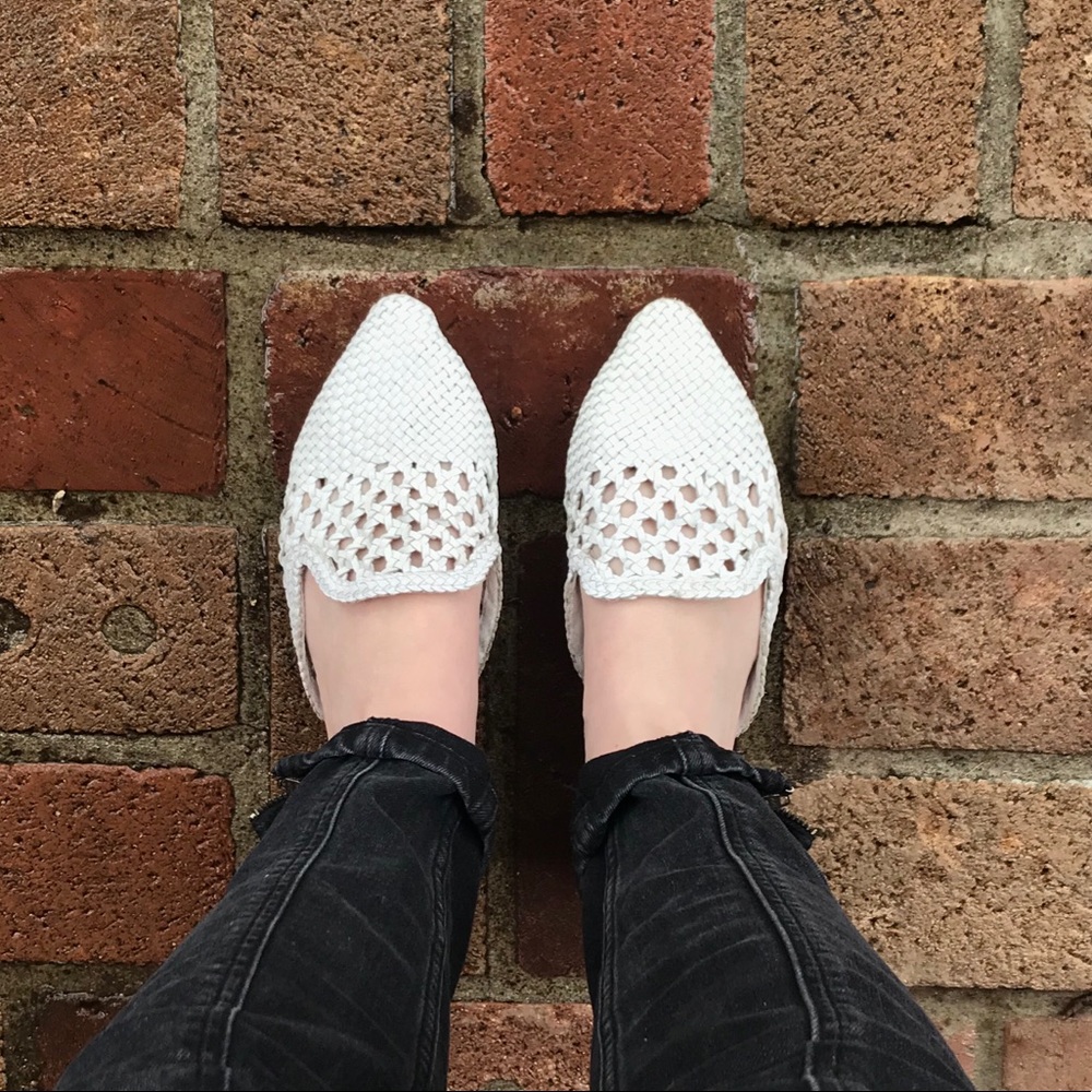 Kristin Cavallari woven white mule size 6.5